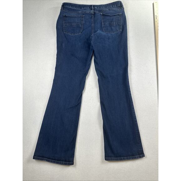 Soho New York & Company Jeans Womens 16 Curvy Bootcut Dark Wash Denim - Picture 7 of 8